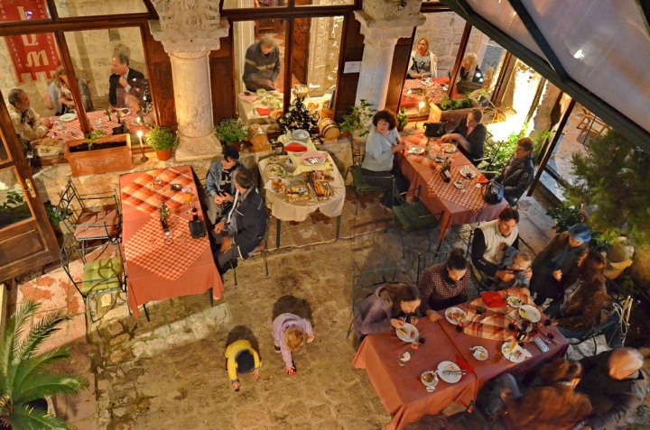 Restoran Atrijum Kotor Stari grad bašta